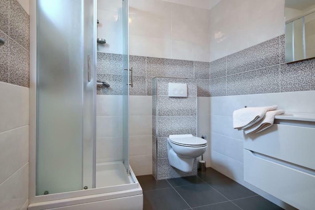 Oleandra Apartments دراغ المظهر الخارجي الصورة